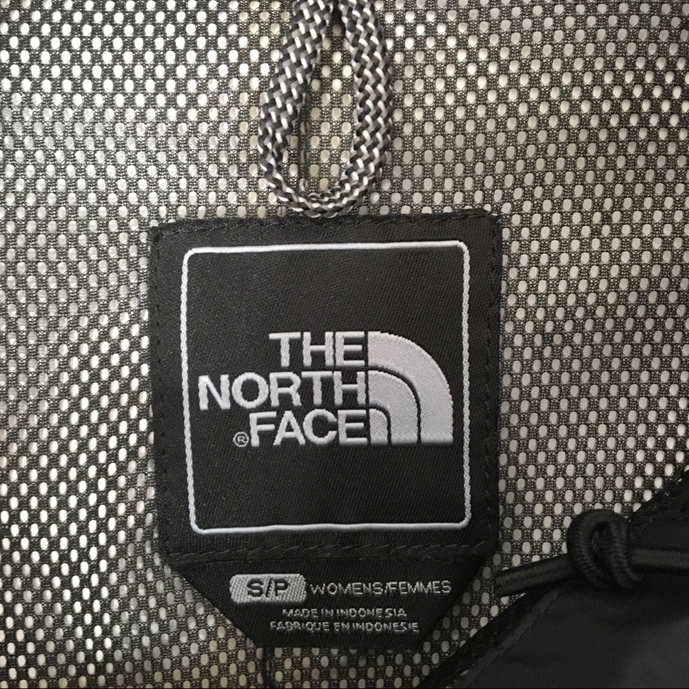 Northface Rain Jacket Like New - Picture 3 of 7